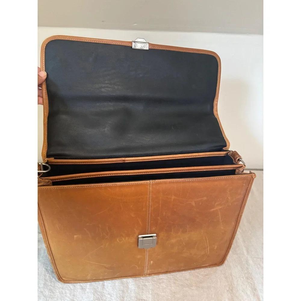 Vintage Tan Rich Leather Briefcase Bag PORT Incorporated Timeless, Academia